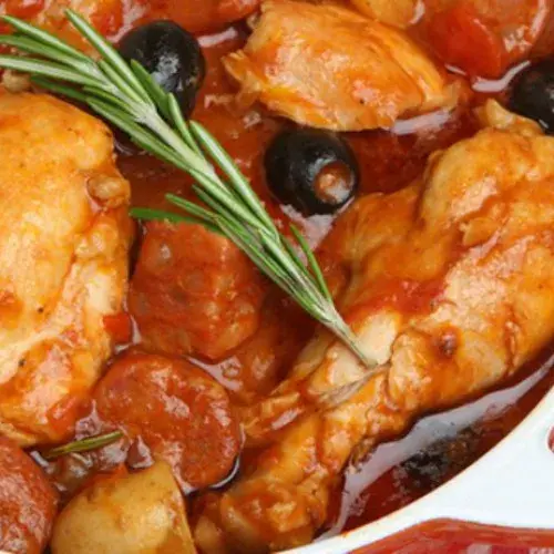 Guiso de pollo y chorizo