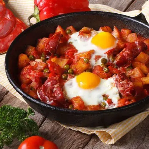 Scrambled eggs with chorizo